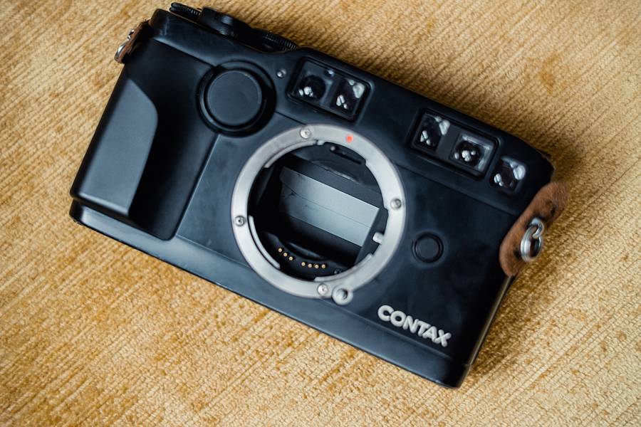 contax g2 35mm film review rangefinder camera for sale 20_web