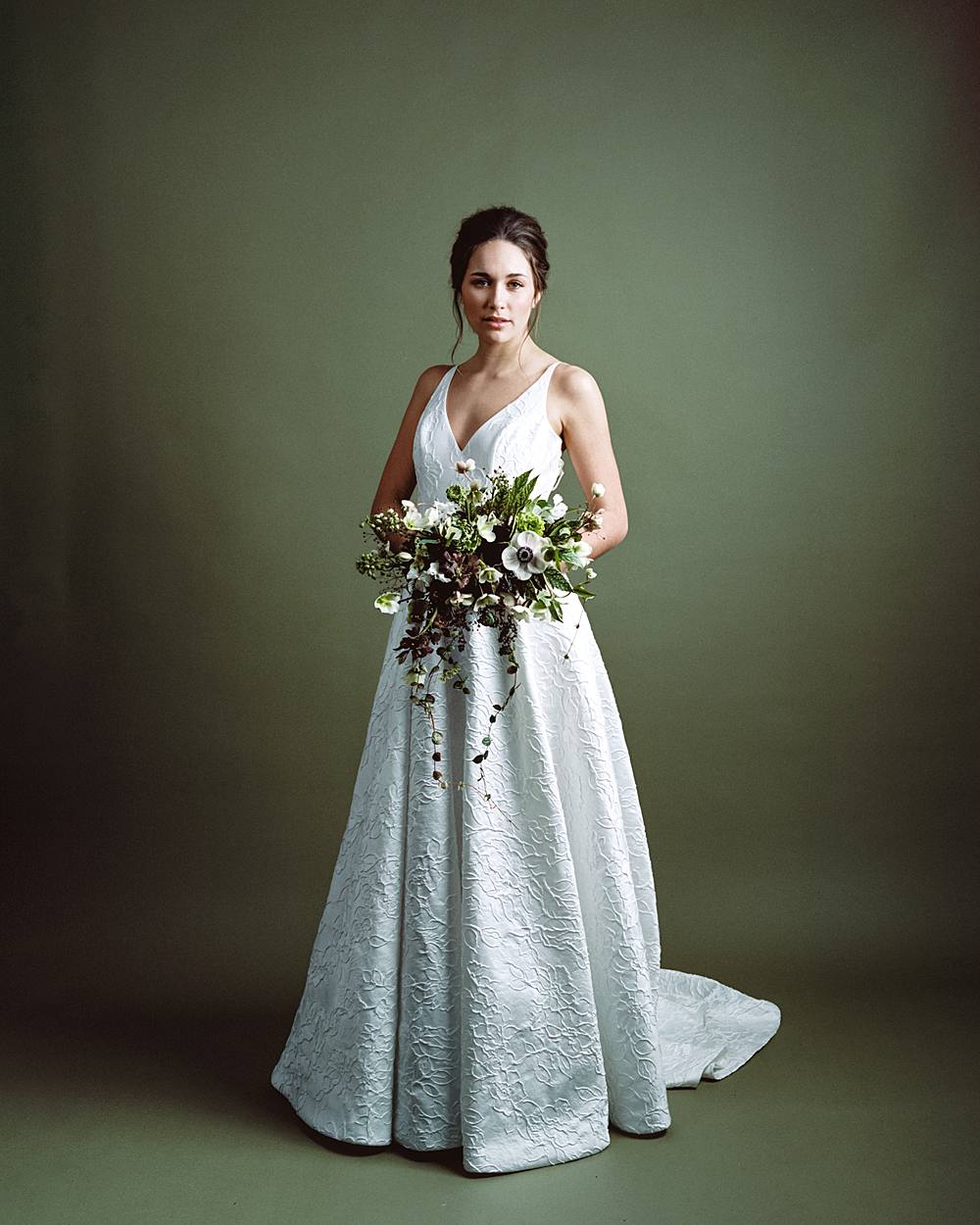 2002 charleston studio bridal portrait green seamless florals kodak portra 160 film strobes 00022_web