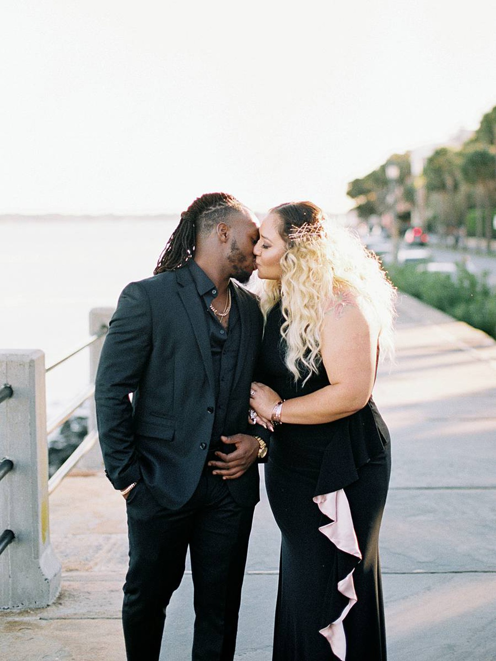 uploads/blog/stories/jessica-casey/.thumbnails/1810-october-charleston-battery-rainbow-row-engagement-kodak-film-31_web.jpg/1810-october-charleston-battery-rainbow-row-engagement-kodak-film-31_web-1000x0.jpg